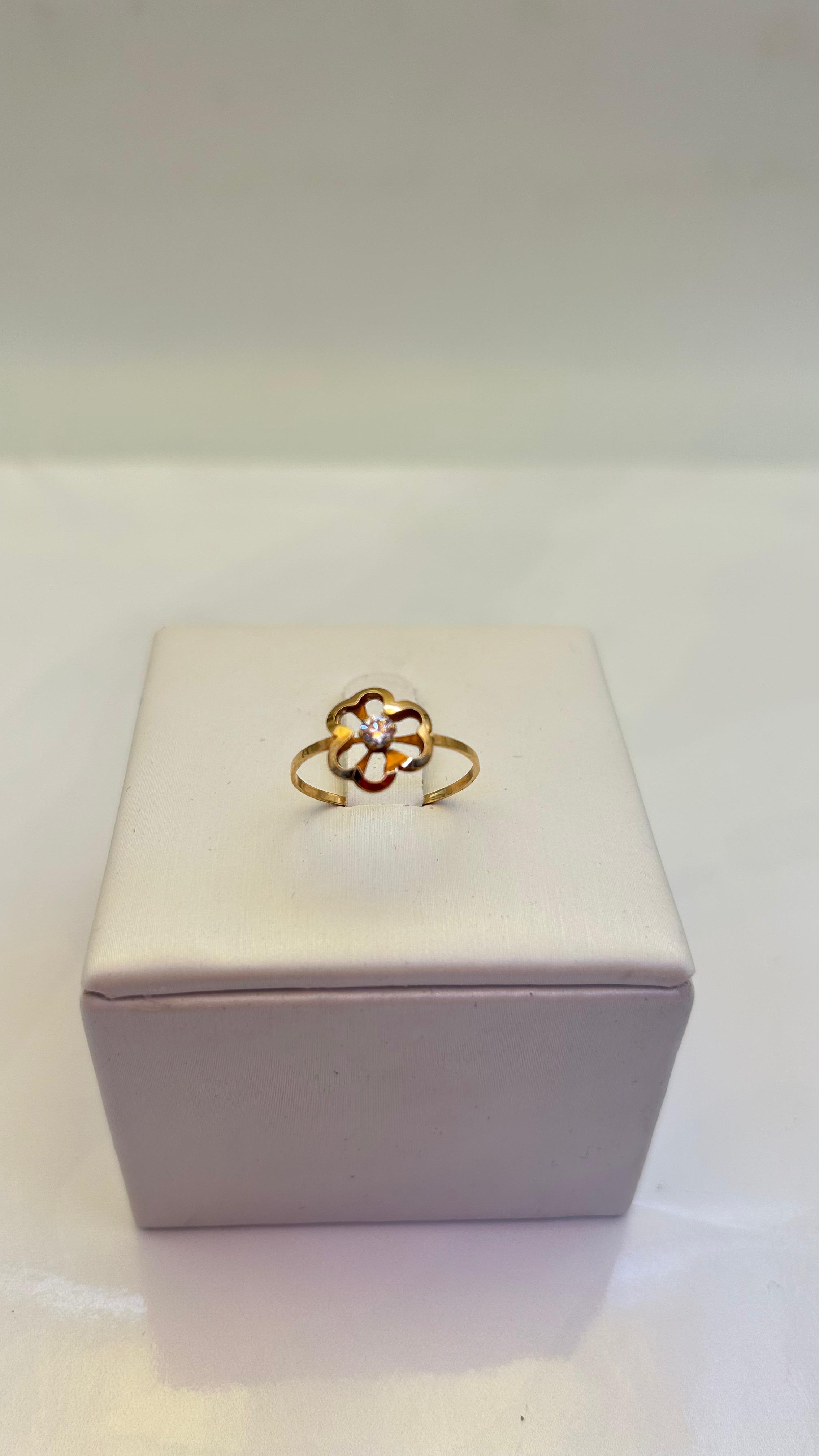Anillo flor en Oro 18kl