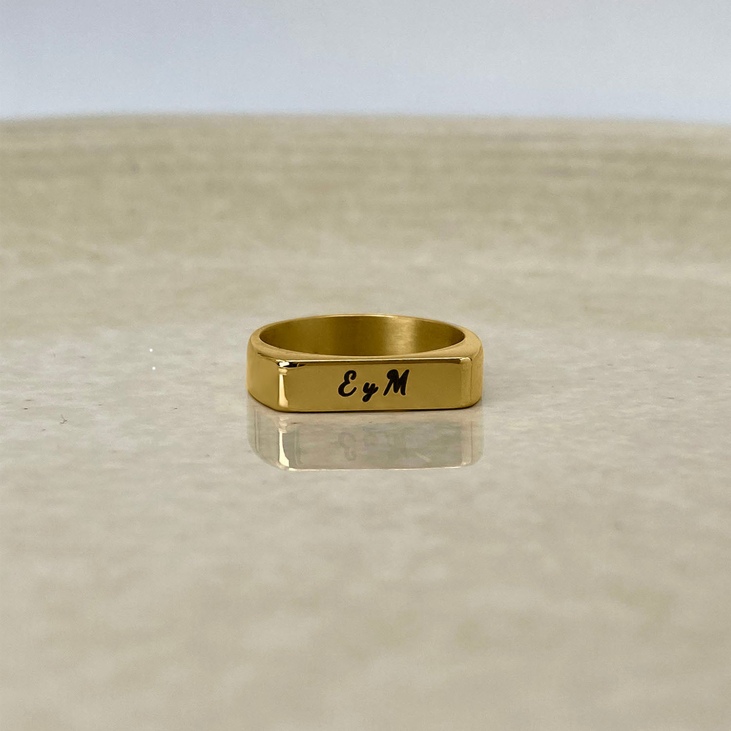 Anillo Eva Acabado Oro (Personalizable)