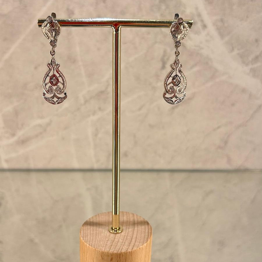 Pendientes en oro blanco