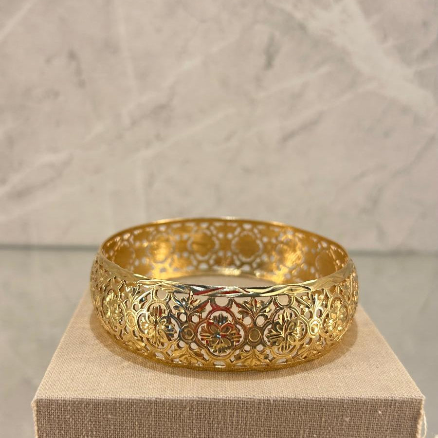 Pulsera ancha oro 18 kl labrada