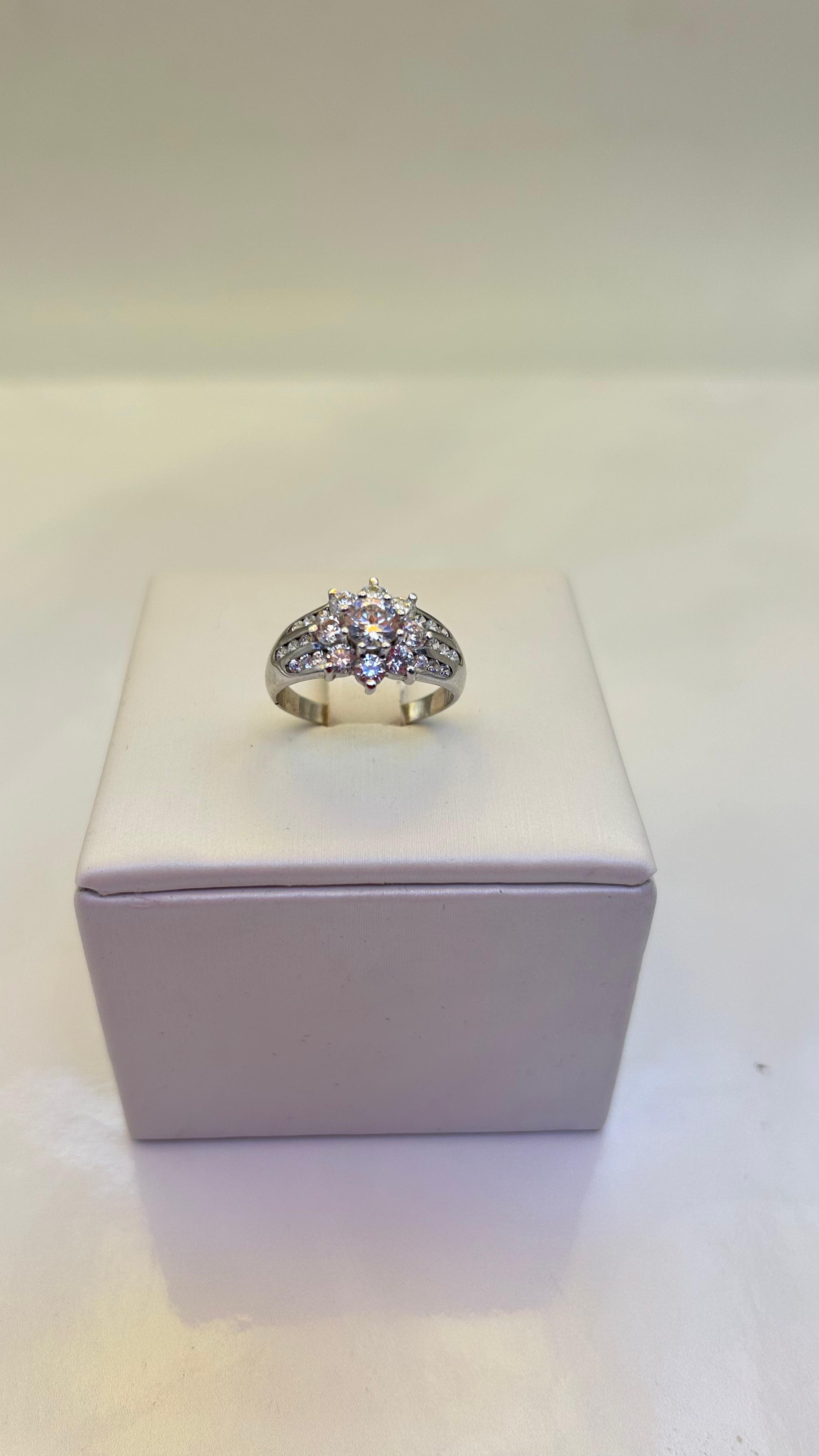 Anillo Oro blanco 18kl