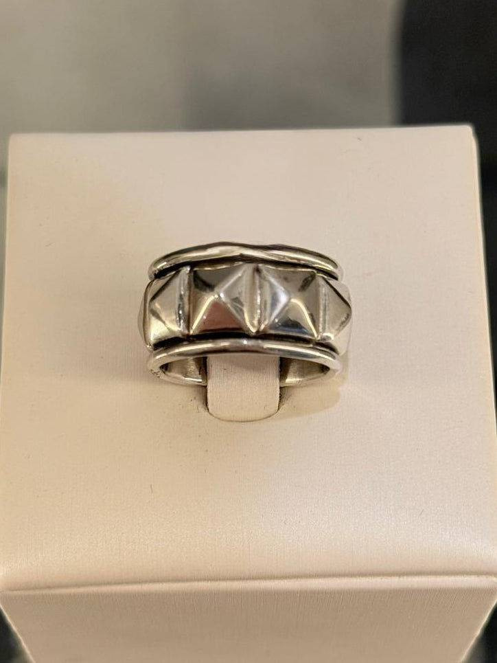 Anillo de plata