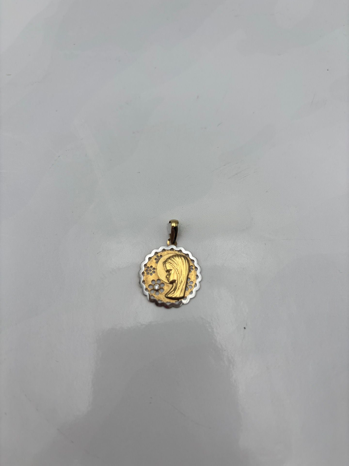 Medalla niña Bicolor Oro 18kl