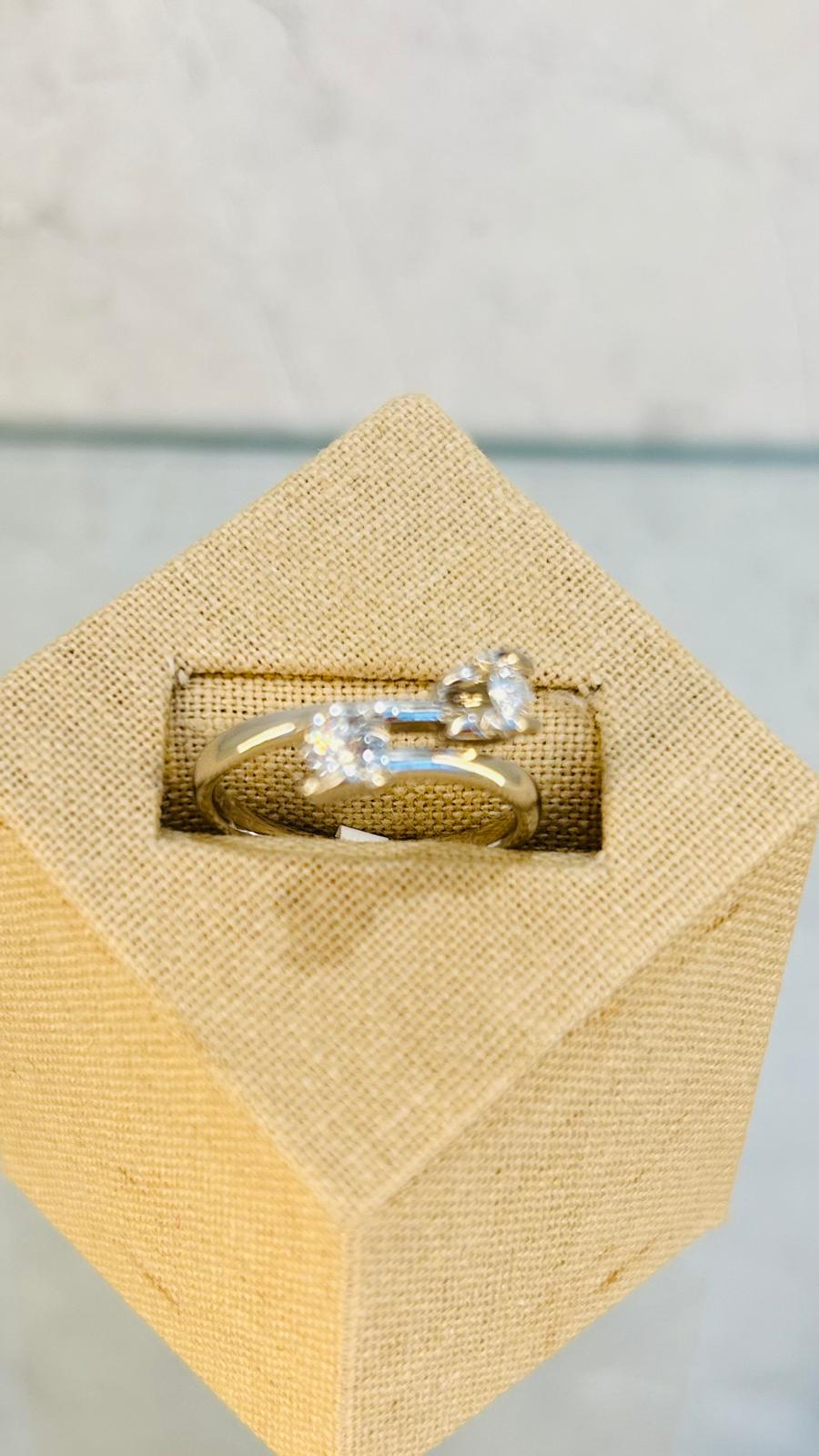 Anillo oro blanco 18kl