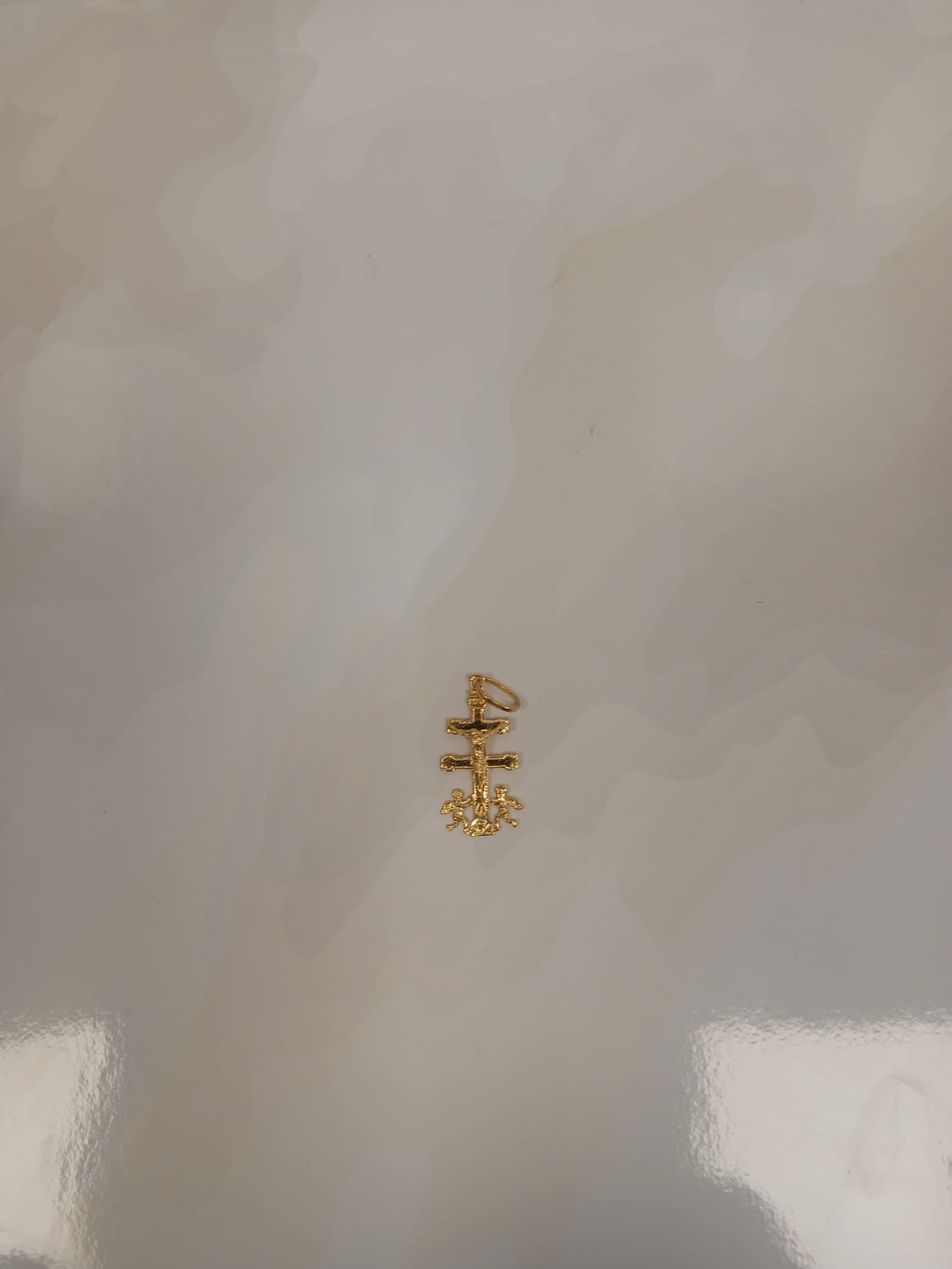 Dije Cruz Caravaca en Oro 18k